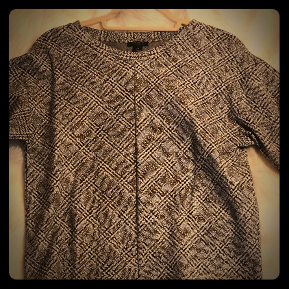 Ann Taylor houndstooth top size petite small